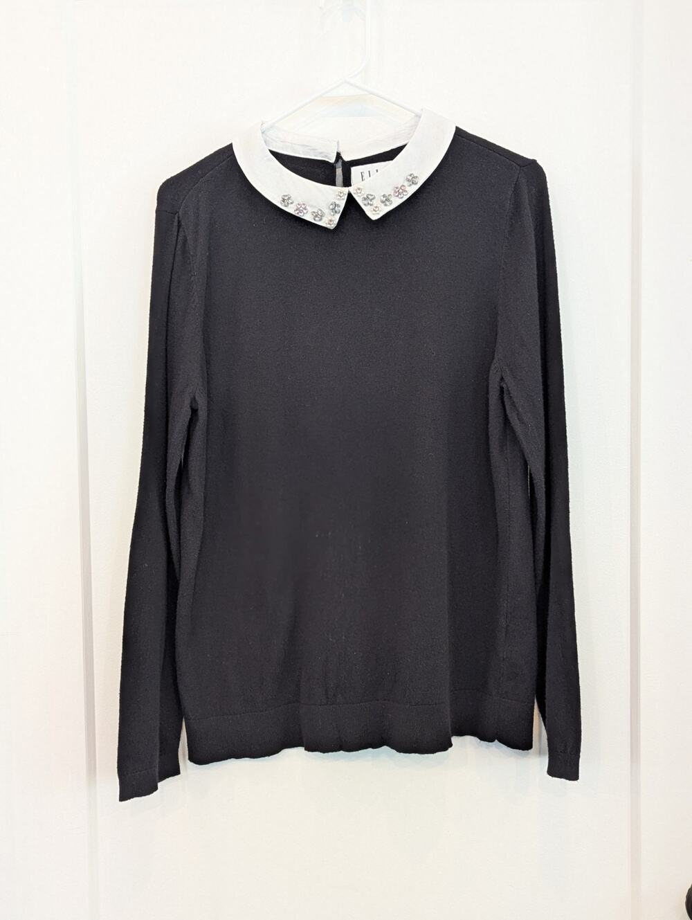 Vtg ELLE Large Black Sweater White Peterpan Collar Rhinestones Old Money Preppy